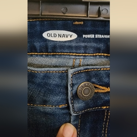 Old Navy distressed Power stretch Jeans - Picture 3 of 5